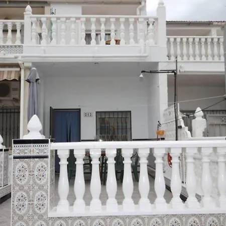 Holiday home U Ruzove Laguny *